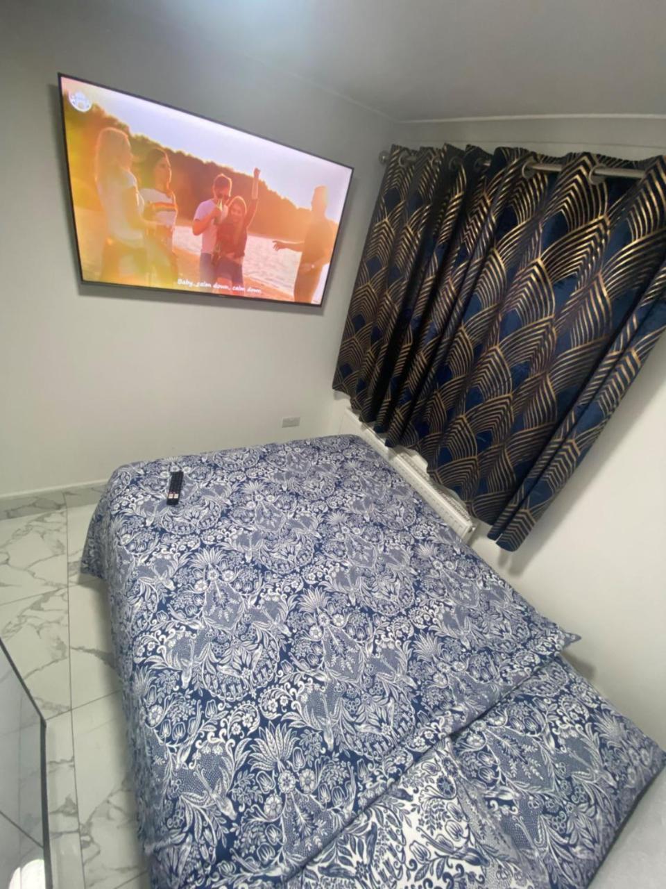The Royal Boutique Oxford Lodge By London Sleep 6 Hayes  Eksteriør billede