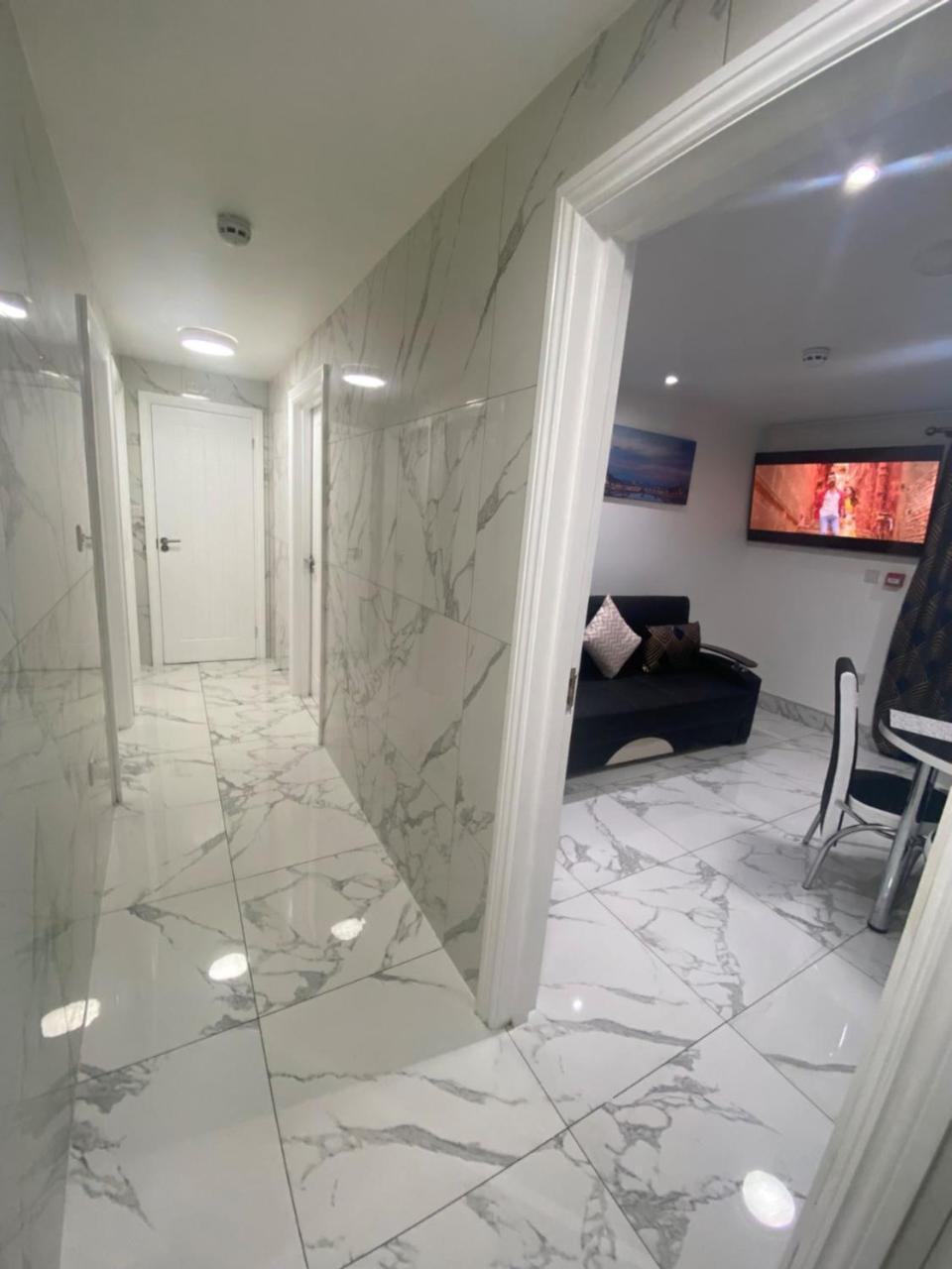The Royal Boutique Oxford Lodge By London Sleep 6 Hayes  Eksteriør billede