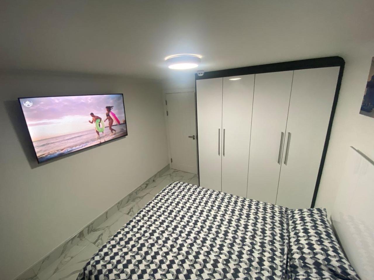 The Royal Boutique Oxford Lodge By London Sleep 6 Hayes  Eksteriør billede